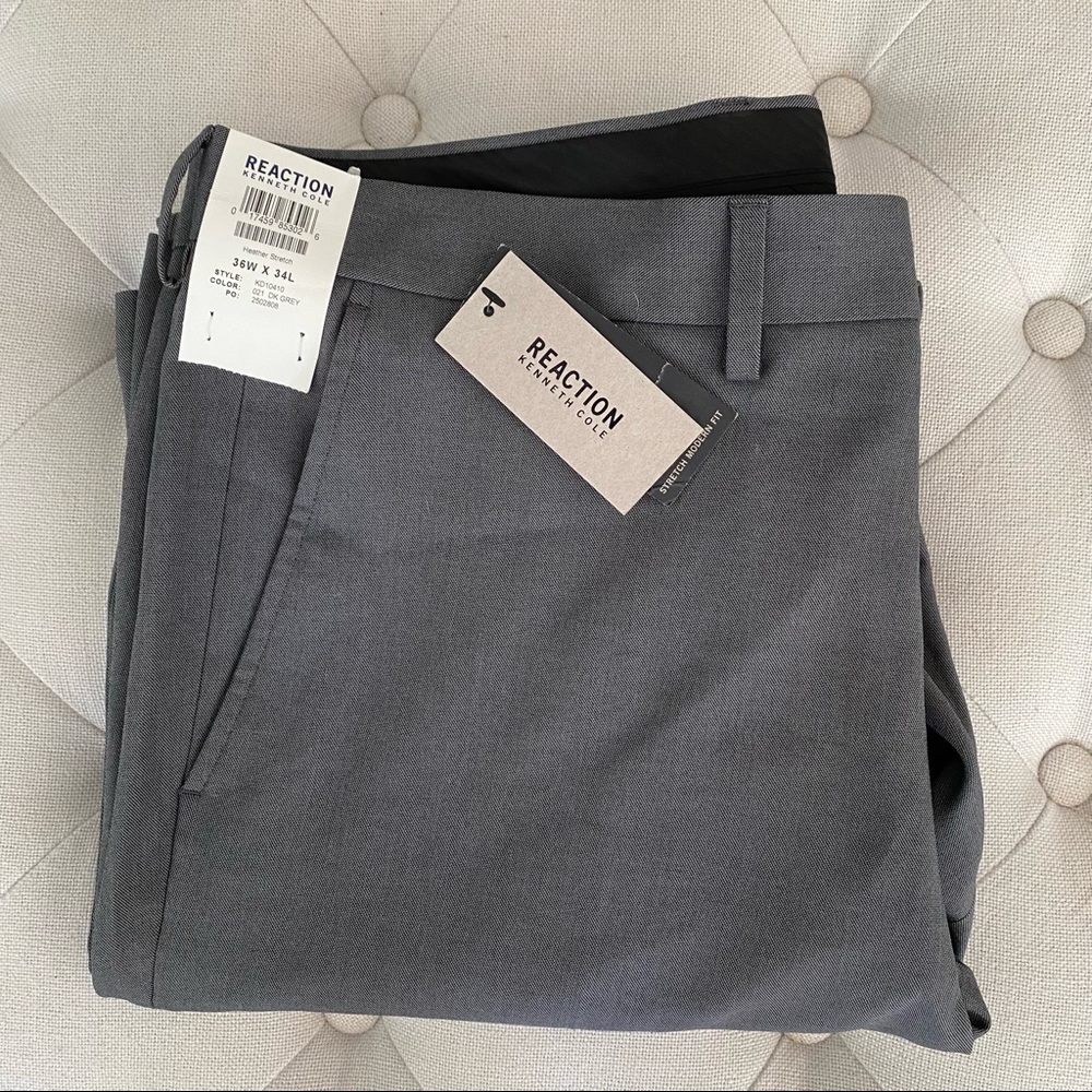 Kenneth Cole Reaction • Flat Front • Dress Pant